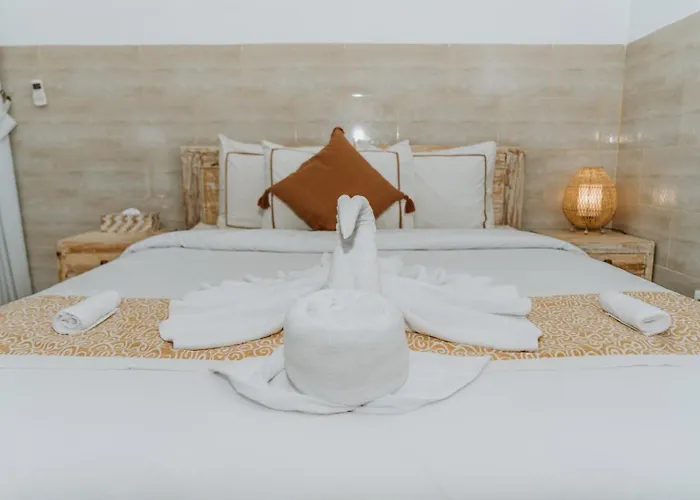 Agung Wiwin & Restaurant Konukevi Canggu