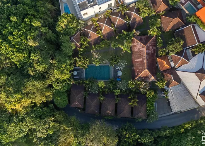 Agung Wiwin & Restaurant Campsite Pererenan